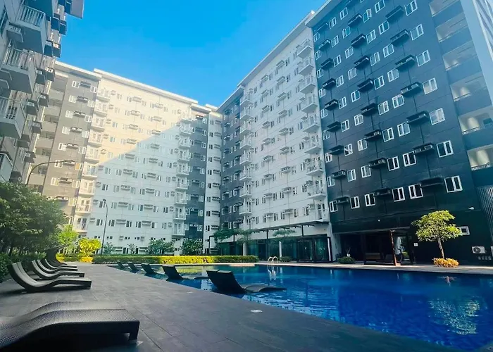 Ceyans Charm Staycation Apartahotel Manila