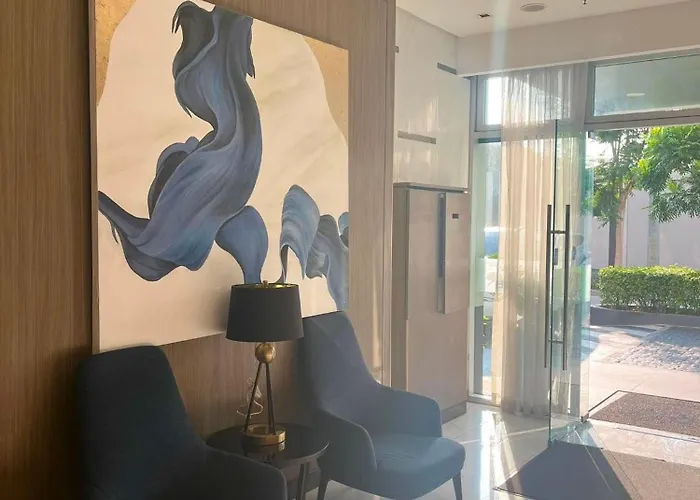 Apartahotel Ceyans Charm Staycation